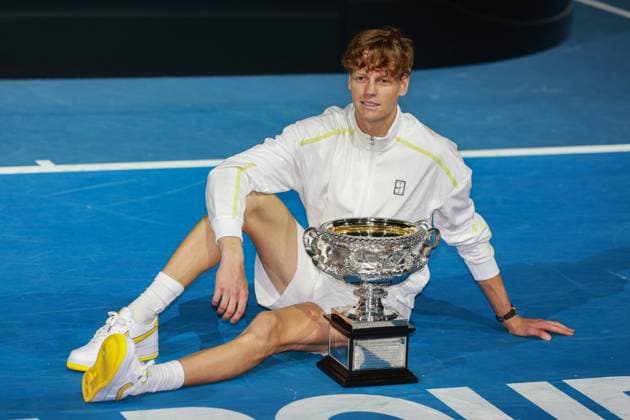 Winner Jannik Sinner with the trophy, trophy award ceremony, Presentation, Australian Open 2025, Melbourne Park, Melbourne, Victoria, Australia Copyright: xJuergenxHasenkopfx