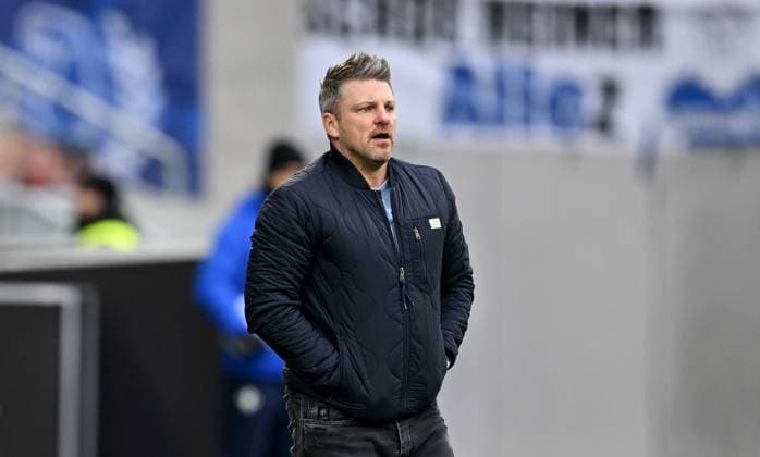 26 01 2025, xfux, Soccer 2 Bundesliga, SV Darmstadt 98 SC Paderborn 07 emspor, v l Coach Lukas Kwasniok SC Paderborn DFL DFB REGULATIONS PROHIBIT ANY USE OF PHOTOGRAPHS as IMAGE SEQUENCES and or QUASI VIDEO Darmstadt