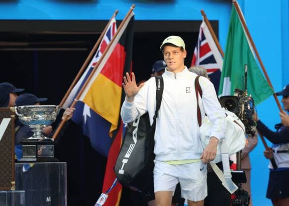 Jannik Sinner ITA enters the court, Final, Final, Australian Open 2025, Melbourne Park, Melbourne, Victoria, Australia Copyright: xJuergenxHasenkopfx