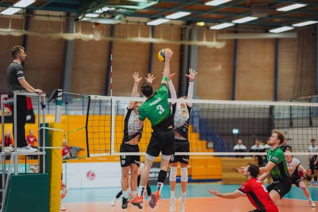Fynn Kraemer TV Buehl, 03 on attack, Barock Volleys MTV Ludwigsburg vs TV Buehl, Volleyball, 2 Volleyball Bundesliga, 2 BLM Sued, Men, 15 Matchday, Season 2024 2025, 26 01 2025, Barock Volleys MTV Ludwigsburg vs TV Buehl, Volleyball, 2 Volleyball Bundesliga, 2 BLM Sued, Men, 15 Matchday, Season 2024 2025, 26 01 2025 Ludwigsburg Copyright: xEibner-Pressefoto LarsxNeumannx EP_LNN