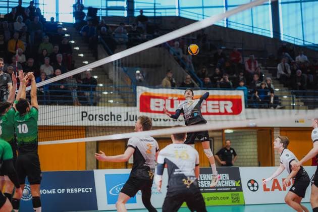 Mykyta Shapovalov Barock Volleys MTV Ludwigsburg, 12 on attack, Barock Volleys MTV Ludwigsburg vs TV Buehl, Volleyball, 2 Volleyball Bundesliga, 2 BLM Sued, Men, Matchday 15, Season 2024 2025, 26 01 2025, Barock Volleys MTV Ludwigsburg vs TV Buehl, Volleyball, 2 Volleyball Bundesliga, 2 BLM Sued, Men, Matchday 15, Season 2024 2025, 26 01 2025 Ludwigsburg Copyright: xEibner-Pressefoto LarsxNeumannx EP_LNN