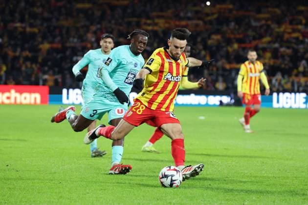 FOOTBALL : RC Lens vs Angers SCO - Ligue 1 - 26 01 2025 Adrien THOMASSON (RC Lens) lors du match RC Lens - Angers SCO, Ligue 1, stade Bollaert-Delelis, le 26 janvier 2025  Copyright: xLaurentxSANSONx