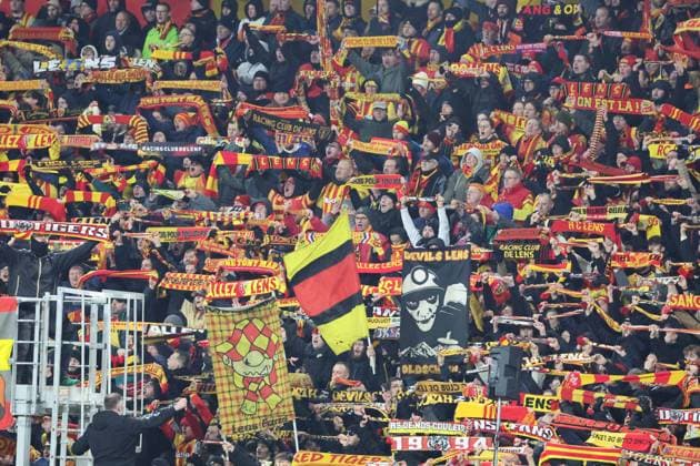 FOOTBALL : RC Lens vs Angers SCO - Ligue 1 - 26 01 2025 Supporters de Lens lors du match RC Lens - Angers SCO, Ligue 1, stade Bollaert-Delelis, le 26 janvier 2025  Copyright: xLaurentxSANSONx