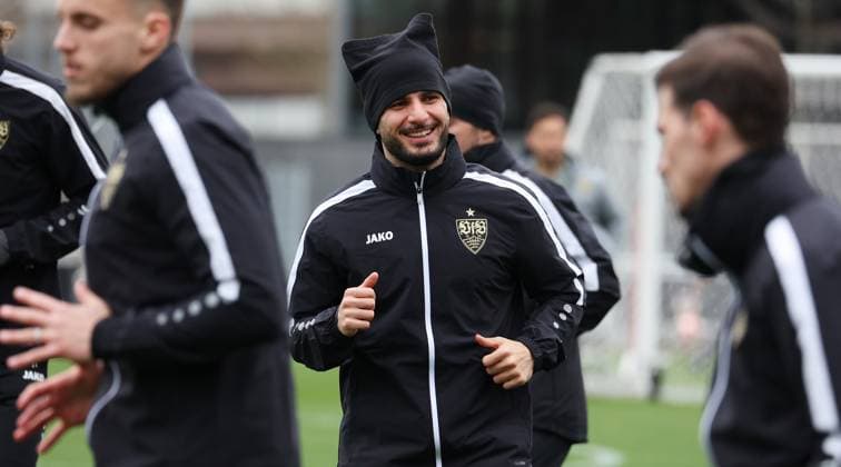 28 01 2025 Stuttgart , Champions League soccer VfB Stuttgart vs Paris St Germain, VfB Stuttgart final training session, Deniz Undav MItte In accordance with the regulations of the DFL German Football League, it is prohibited to use or have used photographs taken in the stadium and or of the match in the form of sequential images and or video-like photo series