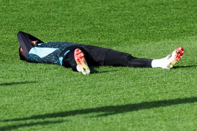 UEFA Champions League training Bayer 04 Leverkusen, 28 01 2025 Arthur Bayer 04 Leverkusen, 13 is laughing on the floor UEFA Champions League training Bayer 04 Leverkusen before the match against Sparta Prague Ulrich Haberland Stadion, Leverkusen on 28 01 2025 Copyright: xBEAUTIFULxSPORTS Wunderlx