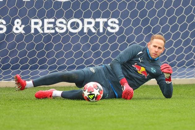 RB Leipzig - Training Champions League Leipzig, 28.01.2025, RBL Trainingszentrum, UEFA Champions League, RB LEIPZIG Abschlusstraining vorm morgigen Spiel bei Sturm Graz , Im Bild: Peter Gulacsi , Nur zur redaktionellen Nutzung. Editorial use only. ,