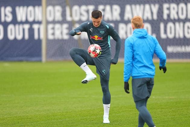 RB Leipzig - Training Champions League Leipzig, 28.01.2025, RBL Trainingszentrum, UEFA Champions League, RB LEIPZIG Abschlusstraining vorm morgigen Spiel bei Sturm Graz , Im Bild: Benjamin Sesko , Nur zur redaktionellen Nutzung. Editorial use only. ,