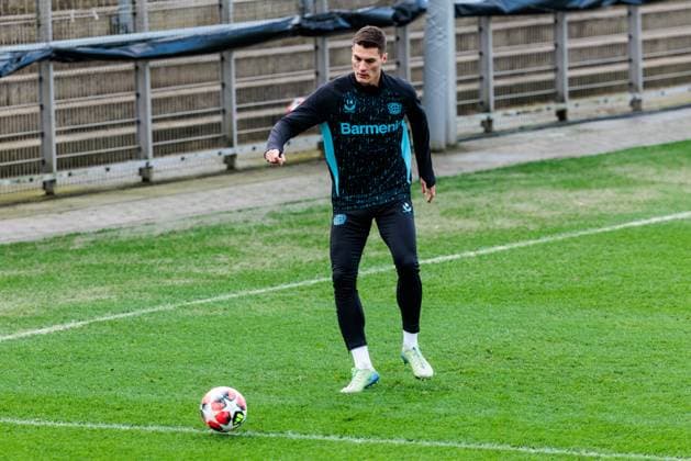UEFA Champions League training Bayer 04 Leverkusen, 28 01 2025 Patrick Schick Bayer 04 Leverkusen, 14 on the ball UEFA Champions League training Bayer 04 Leverkusen before the match against Sparta Prague Ulrich Haberland Stadion, Leverkusen on 28 01 2025 Copyright: xBEAUTIFULxSPORTS Wunderlx