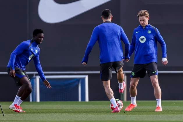 January 28, 2025, Sant Joan Despi, Barcelona, SPAIN: Frenkie de Jong during the training day of FC Barcelona, Barca ahead UEFA Champions League, football match against Atalanta BC at Ciudad Esportiva Joan Gamper on January 28, 2025 in Sant Joan Despi, Barcelona, Spain. Sant Joan Despi SPAIN - ZUMAa181 20250128_zaa_a181_019 Copyright: xJavierxBorregox