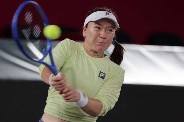 TENNIS - WTA, Tennis Damen Upper Austria Ladies Linz LINZ,AUSTRIA,28.JAN.25 - TENNIS - WTA Tour, Upper Austria Ladies Linz. Image shows Lulu Sun (NZL).  GEPAxpictures xWalterxLuger