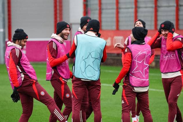 Players have fun with Thomas Mueller FC Bayern Muenchen, 25 , Serge Gnabry FC Bayern Muenchen, 07 with Konrad Laimer FC Bayern Muenchen, 27 and Harry Kane FC Bayern Muenchen, 09 , with Raphael Guerreiro FC Bayern Muenchen, 22 and Aleksandar Pavlovic FC Bayern Muenchen, 45 , good mood, GER, final training, FC Bayern Muenchen, football, UEFA Champions League, matchday 8, 2024 2025 season, 28 01 2025, GER, final training, FC Bayern Muenchen, football, UEFA Champions League, matchday 8, 2024 2025 season, 28 01 2025 Muenchen Copyright: xEibner-Pressefoto JennixMaulx EP_JML