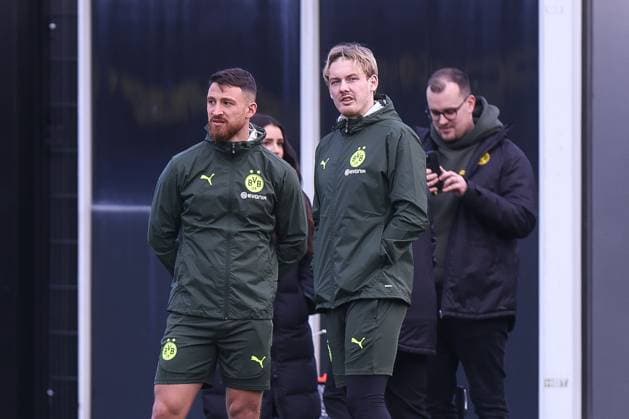 28 01 2025, Final training session for the UEFA Champions League match between Borussia Dortmund and Shakhtar Donetsk, f l Salih Özcan Borussia Dortmund , Julian Brandt Borussia Dortmund , Dortmund training ground Borussia Dortmund NRW Germany xRHR PHOTO DEx Copyright: DennisxEwert RHR-FOTOx RHR-FOTO DE