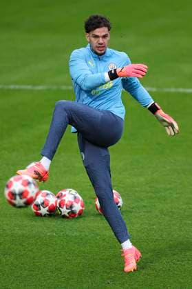 Manchester City Training Day Ederson of Manchester City during the Manchester City FC Training Day ahead of the Manchester City FC v Club Brugge Champions League match, at the Joie Stadium, Manchester, England, United Kingdom on 28 January 2025 Credit: Jake Kirkman Every Second Media Editorial use only. All images are copyright Every Second Media Limited. No images may be reproduced without prior permission. Copyright: xIMAGO EveryxSecondxMediax ESM-1299-0023