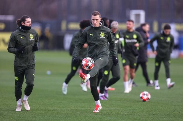 28 01 2025, Final training session for the UEFA Champions League match between Borussia Dortmund and Shakhtar Donetsk, f l Marcel Sabitzer Borussia Dortmund , Nico Schlotterbeck Borussia Dortmund , Dortmund training ground Borussia Dortmund NRW Germany xRHR PHOTO DEx Copyright: DennisxEwert RHR-FOTOx RHR-FOTO DE