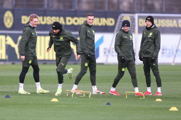 28 01 2025, Final training session for the UEFA Champions League match between Borussia Dortmund and Shakhtar Donetsk, from l Julian Brandt Borussia Dortmund , Emre Can Borussia Dortmund , Nico Schlotterbeck Borussia Dortmund , Pascal Groß Borussia Dortmund , Maximilian Beier Borussia Dortmund , Dortmund training ground Borussia Dortmund NRW Germany xRHR PHOTO DEx Copyright: DennisxEwert RHR-FOTOx RHR-FOTO DE
