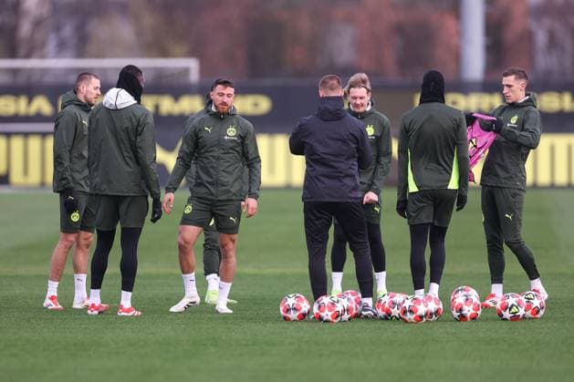 28 01 2025, Final training session for the UEFA Champions League match between Borussia Dortmund and Shakhtar Donetsk, f l Waldemar Anton Borussia Dortmund , Salih Özcan Borussia Dortmund , Julian Brandt Borussia Dortmund , Nico Schlotterbeck Borussia Dortmund , Dortmund training ground Borussia Dortmund NRW Germany xRHR PHOTO DEx Copyright: DennisxEwert RHR-FOTOx RHR-FOTO DE