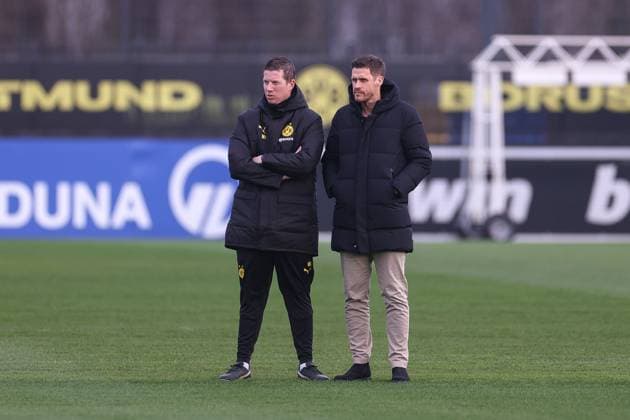 28 01 2025, Final training session for the UEFA Champions League match between Borussia Dortmund and Shakhtar Donetsk, from left head coach Mike Tullberg Borussia Dortmund , sports director Sebastian Kehl Borussia Dortmund , Dortmund training ground Borussia Dortmund NRW Germany xRHR PHOTO DEx Copyright: DennisxEwert RHR-FOTOx RHR-FOTO DE