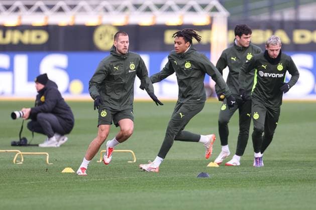 28 01 2025, Final training session for the UEFA Champions League match between Borussia Dortmund and Shakhtar Donetsk, f l Waldemar Anton Borussia Dortmund , Filipo Mane Borussia Dortmund , Giovanni Reyna Borussia Dortmund , Julian Ryerson Borussia Dortmund , Dortmund training ground Borussia Dortmund NRW Germany xRHR PHOTO DEx Copyright: DennisxEwert RHR-FOTOx RHR-FOTO DE
