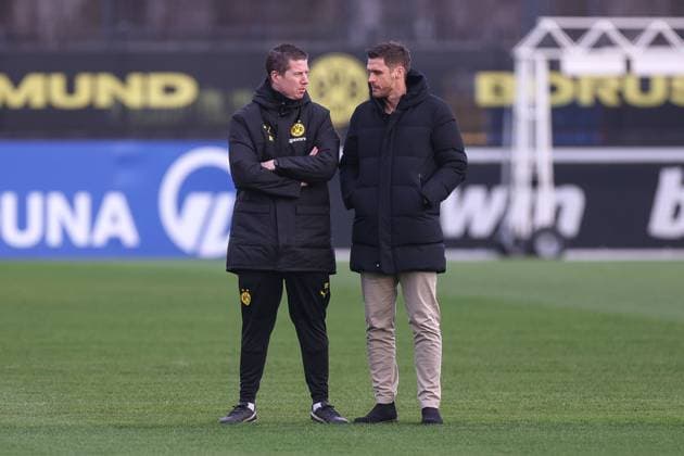 28 01 2025, Final training session for the UEFA Champions League match between Borussia Dortmund and Shakhtar Donetsk, from left head coach Mike Tullberg Borussia Dortmund , sports director Sebastian Kehl Borussia Dortmund , Dortmund training ground Borussia Dortmund NRW Germany xRHR PHOTO DEx Copyright: DennisxEwert RHR-FOTOx RHR-FOTO DE