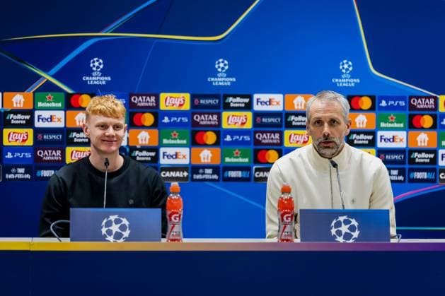 SOCCER - UEFA CL, Sturm vs RB Leipzig KLAGENFURT,AUSTRIA,28.JAN.25 - SOCCER - UEFA Champions League, SK Sturm Graz vs RasenBallsport Leipzig, preview, press conference, PK, Pressekonferenz RB Leipzig. Image shows Nicolas Seiwald and head coach Marco Rose (RB Leipzig).  GEPAxpictures xMatthiasxTrinkl