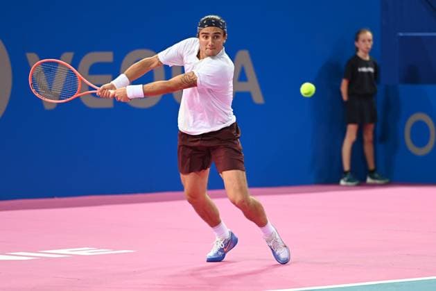 TENNIS : Open Sud de France ATP, Tennis Herren 250 - 28 01 2025 MONTPELLIER, FRANCE - JANVIER 28 : Mattia BELLUCCI (ITA) vs. Lucas POUILLE (FRA) lors du tournoi Open Sud de France ATP 250 a Montpellier le 29 janvier 2025. France  Copyright: xValentinaxClaretx