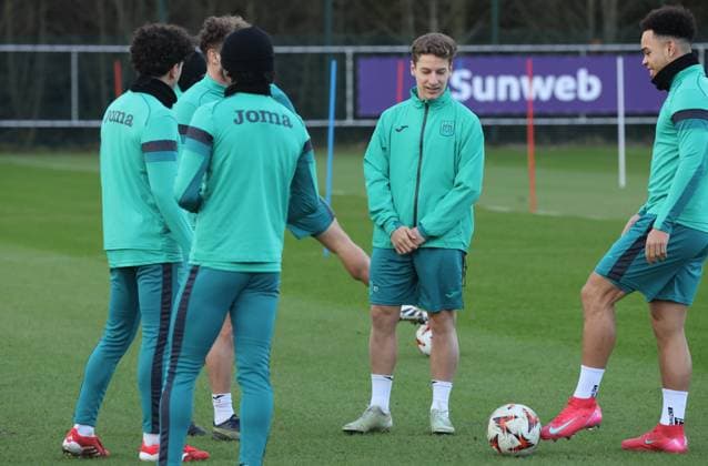 Anderlecht s Yari Verschaeren pictured during a training session of Belgian soccer team RSC Anderlecht, Wednesday 29 January 2025 in Brussels. Tomorrow, Anderlecht will play German Hoffenheim on day 8 8 of the group stage of the UEFA Europa League tournament. VIRGINIExLEFOUR  x111380909x