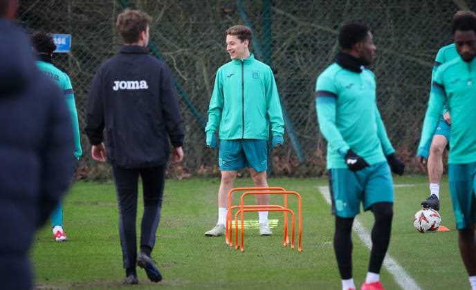 Anderlecht s Yari Verschaeren pictured during a training session of Belgian soccer team RSC Anderlecht, Wednesday 29 January 2025 in Brussels. Tomorrow, Anderlecht will play German Hoffenheim on day 8 8 of the group stage of the UEFA Europa League tournament. VIRGINIExLEFOUR  x111381002x