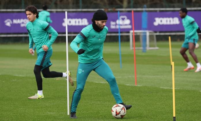 Anderlecht s Cesar Huerta pictured during a training session of Belgian soccer team RSC Anderlecht, Wednesday 29 January 2025 in Brussels. Tomorrow, Anderlecht will play German Hoffenheim on day 8 8 of the group stage of the UEFA Europa League tournament. VIRGINIExLEFOUR  x111381017x