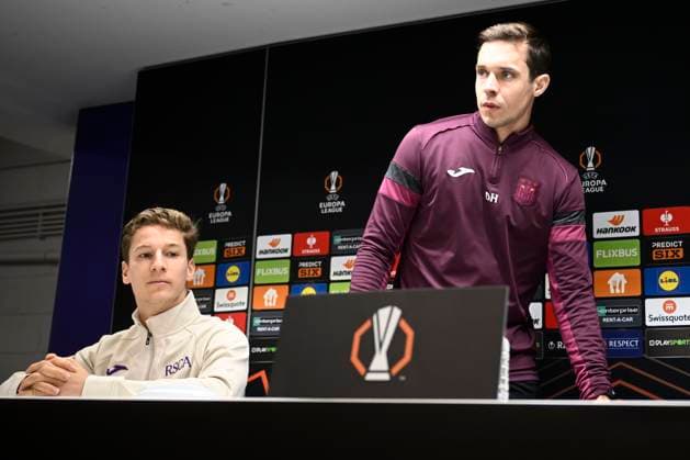 RSC Anderlecht v Hoffenheim - UEFA Europa League Media Activities 29 01 2025 ANDERLECHT, BELGIUM - JANUARY 29 : Hubert David head coach of RSC Anderlecht and Verschaeren Yari midfielder of RSC Anderlecht talking to the press during a press conference, PK, Pressekonferenz ahead of the UEFA Europa League 2024 25 League Phase MD8 match between RSC Anderlecht and Hoffenheim on January 29, 2025 in Anderlecht, Belgium, 29 01 2025 Anderlecht Belgium  Copyright: xPeterxDexVoechtx