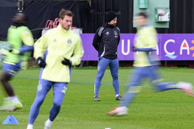 AMSTERDAM - Coach Francesco Farioli of Ajax during MD-1 training ahead of the match against Galatasaray at the Johan Cruijff ArenA on Jan. 29, 2025 in Amsterdam, Netherlands. ANP OLAF CRACK UEFA Europa Europa League 2024 25 xVIxANPxSportx xxANPxIVx 518634348 originalFilename: 518634348.jpg