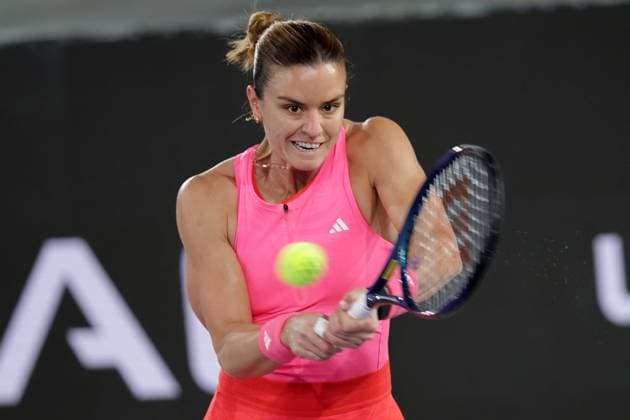 Sport Bilder des Tages TENNIS - WTA, Tennis Damen Upper Austria Ladies Linz LINZ,AUSTRIA,29.JAN.25 - TENNIS - WTA Tour, Upper Austria Ladies Linz. Image shows Maria Sakkari (GRE).  GEPAxpictures xWalterxLuger