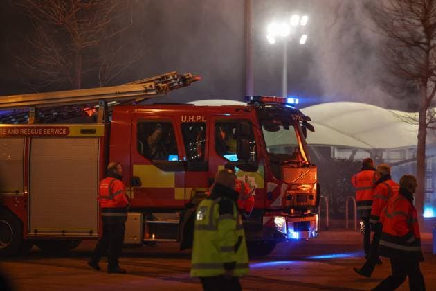 UEFA Champions League Matchday 8 of 8 Manchester City v Club Brugge A fire breaks out just outside of the Etihad Stadium during the UEFA Champions League Matchday 8 of 8 Manchester City vs Club Brugge at Etihad Stadium, Manchester, United Kingdom, 29th January 2025 (Photo by Mark Cosgrove News Images) Manchester Etihad Stadium Manchester United, ManU Kingdom Copyright: xMarkxCosgrove NewsxImagesx