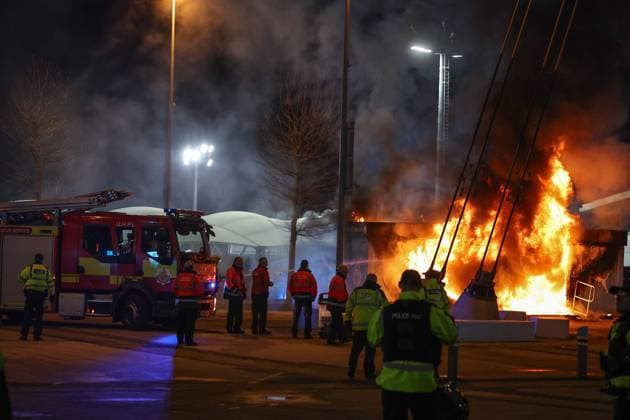 UEFA Champions League Matchday 8 of 8 Manchester City v Club Brugge A fire breaks out just outside of the Etihad Stadium during the UEFA Champions League Matchday 8 of 8 Manchester City vs Club Brugge at Etihad Stadium, Manchester, United Kingdom, 29th January 2025 (Photo by Mark Cosgrove News Images) Manchester Etihad Stadium Manchester United, ManU Kingdom Copyright: xMarkxCosgrove NewsxImagesx