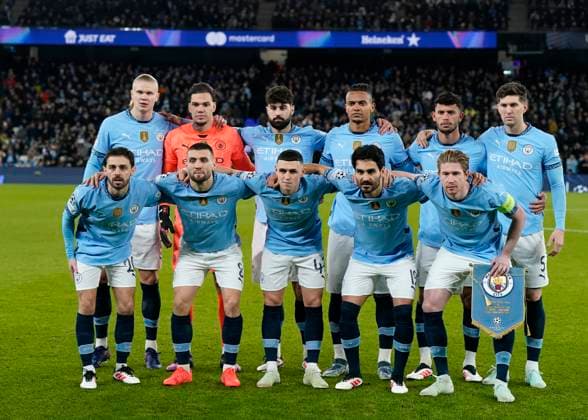 Manchester, England, 29th January 2025. Manchester City team group, Mannschaftsbild, Totale during the UEFA Champions League match at the Etihad Stadium, Manchester. Picture credit should read: Andrew Yates Sportimage EDITORIAL USE ONLY. No use with unauthorised audio, video, data, fixture lists, club league logos or live services. Online in-match use limited to 120 images, no video emulation. No use in betting, games or single club league player publications. SPI_025_AY_MAN_CITY_BRUGGE SPI-3642-0031