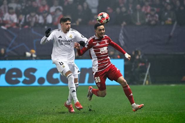 FOOTBALL : Brest vs Real Madrid - Ligue des Champions - 29 01 2025 Federico Valverde ( 8 - Real Madrid ) and Mathias PEREIRA LAGE ( 26 - Brest ) during the UEFA Champions League match between Stade Brestois 29 and Real Madrid CF at Stade de Roudourou on January 29 , 2025 in Guingamp, France. ( Photo by Dante Badano PsnewZ ) - GuingampFrance  Copyright: xDantexBadanox