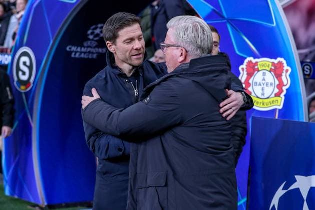 29 01 2025, Football, Bayer 04 Leverkusen AC Sparta Prague, UEFA Champions League, Matchday 8, BayArena, Season 2024 2025 Head coach Xabi Alonso Bayer 04 Leverkusen Coach alongside head coach Lars Friis Sparta Prague North Rhine-Westphalia Germany