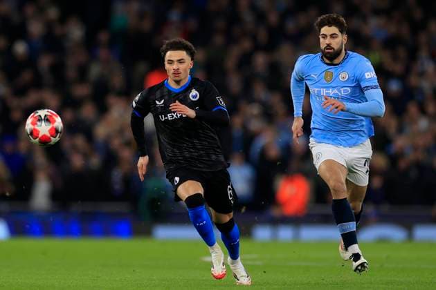 Manchester City v Club Brugge Champions League 29 01 2025. Chemsdine Talbi (68) of Club Brugge runs for the ball chased by Josko Gvardiol (24) of Manchester City during the Champions League match between Manchester City and Club Brugge at the Etihad Stadium, Manchester, England on 29 January 2025. Manchester Etihad Stadium Manchester England Editorial use only , Copyright: xConorxMolloyx PSI-21352-0030