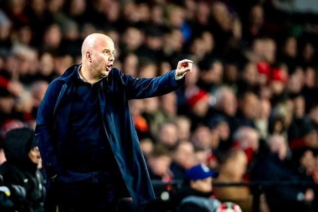 Liverpool FC trainer Arne Slot during the match PSV Liverpool at the Philips stadium for the Champions League League phase Matchday 8 season 2024 2025 in EINDHOVEN, Netherlands on 29 january 2025, photo by Marcel van Dorst EYE4images DeFodi Images Defodi 746 211572 Defodi-746