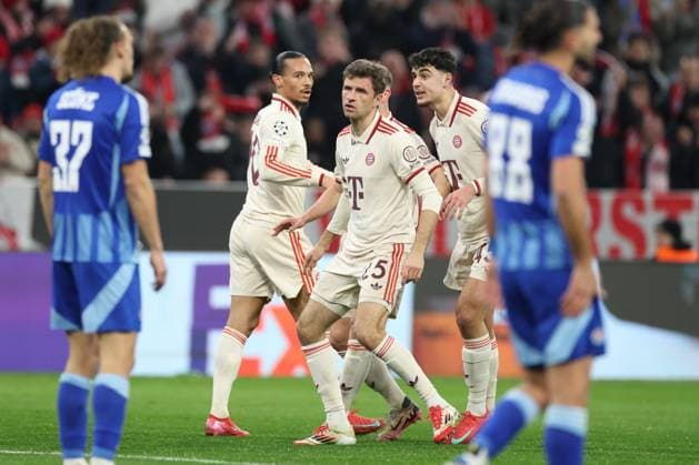 Goal celebration of Thomas Mueller 25 FC Bayern Muenchen to 1 0, FC Bayern Muenchen vs SK Slovan Bratislava, Soccer, Champions League, Matchday 8, 29 01 2025 Muenchen Bayern Germany Copyright: xkolbert-press ChristianxKolbertx