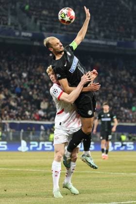 SOCCER - UEFA CL, Sturm vs RB Leipzig KLAGENFURT,AUSTRIA,29.JAN.25 - SOCCER - UEFA Champions League, SK Sturm Graz vs RasenBallsport Leipzig. Image shows Nicolas Seiwald (RB Leipzig) and Jon Gorenc-Stankovic (Sturm).  GEPAxpictures xChrisxBauer