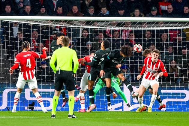 EINDHOVEN, 29-01-2025, Philips Stadium, UEFA Champions League season 2024 25, match between PSV and Liverpool, Liverpool FC player Jarell Quansah and Liverpool FC player Jayden Danns and PSV player Guus Til PSV - Liverpool  x27612680x Copyright: