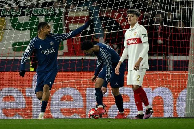 29 01 2025, xjhx, Football UEFA Champions League, VfB Stuttgart Paris St Germain v l Goal celebration after the goal to celebrate the goal celebrate 0 1 by Bradley Barcola PSG Paris St Germain DFL DFB REGULATIONS PROHIBIT ANY USE OF PHOTOGRAPHS as IMAGE SEQUENCES and or QUASI VIDEO Stuttgart