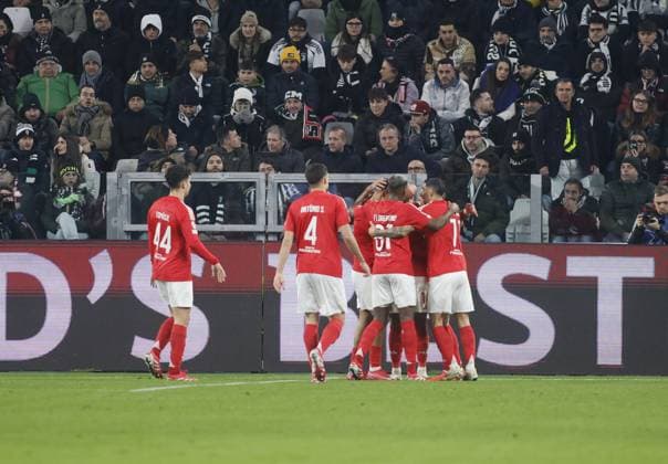 Vangelis Pavlidis of SL Benfica celebrating with team mates after scoring a goal during the Uefa Champions League, 2024 25 season, football match between Juventus FC and Benfica Lisbona on 29 January 2025 at Allianz Stadium, Turin, Italy. Photo Nderim Kaceli  Copyright: xNderimxKaceli IPAxSportx xipa-agency.netx xx IPA_53439224 IPA_Agency_IPA53439224
