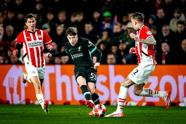 Liverpool FC midfielder James McConnell, PSV Eindhoven defender Rick Karsdorp during the match PSV Liverpool at the Philips stadium for the Champions League League phase Matchday 8 season 2024 2025 in EINDHOVEN, Netherlands on 29 january 2025, photo by Marcel van Dorst EYE4images DeFodi Images Defodi 746 211588 Defodi-746