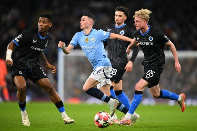 Manchester City v Club Brugge - UEFA Champions League MANCHESTER, ENGLAND - JANUARY 29 : Foden Phil midfielder of Manchester City, Seys Joaquim defender of Club Brugge and Onyedika Raphael midfielder of Club Brugge battle for the ball during the UEFA Champions League 2024 25 League Phase MD8 match between Manchester City and Club Brugge on January 29, 2025 in Manchester, England, 29 01 2025 Manchester England  Copyright: xTomasxSiskx