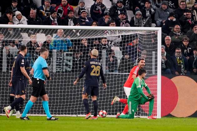 Benfica s Vangelis Pavlidis celebrates after scoring the 1-0 goal for his team during the Uefa Champions League soccer match between Juventus Fc and Benfica at the Juventus stadium in Turin, round 8 8 - north west Italy - January 29, 2025. - Soccer .  Copyright: xFabioxFerrari LaPressex