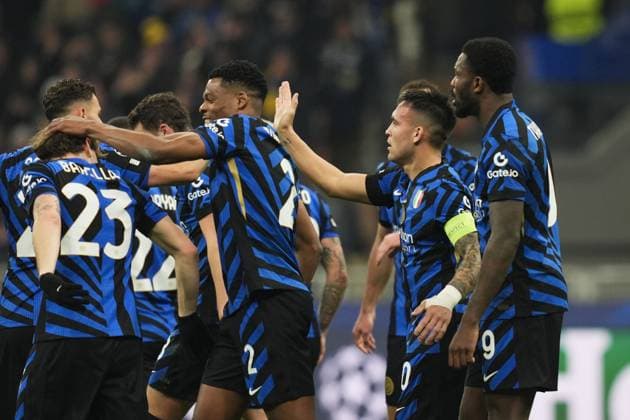 Inter Milan& x2019;s Lautaro Martinez celebrates after scoring the 2-0 goal for his team during the Uefa Champions League 2024 2025 soccer match between Inter and Monaco at San Siro Stadium - Soccer - Milan, Italy - Wednesday January 29, 2025  Copyright: xMassimoxPaolone LaPressex