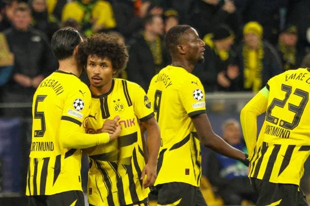 Dortmund, Germany 29 January 2025 Champions League 2024 2025 Borussia Dortmund vs Shakhtar Donetsk In the picture from left the third scorer Serhou Guirassy BVB scores the goal to 1 0 and cheers with his teammates Signal Iduna Park North Rhine-Westphalia Copyright: xFotostandx xFantinix