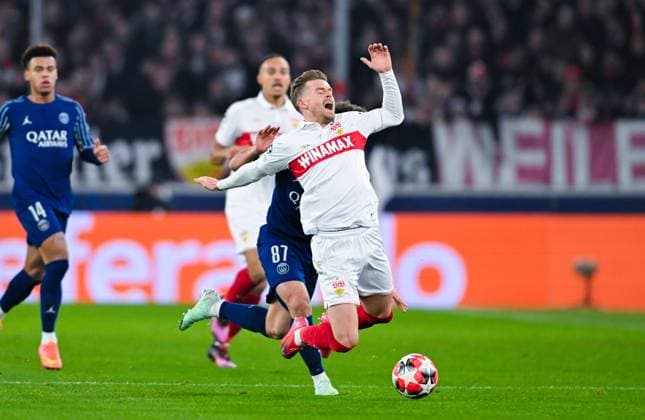 Maximilian Mittelstaedt VfB Stuttgart falls down and cries during the UEFA Champions League 2024 25 League Phase MD8 match between VfB Stuttgart and Paris Saint Germain at MHPArena on January 29, 2025 in Stuttgart, Germany Photo by Silas Schueller DeFodi Images Defodi 738 738 VFBPSG 20250129 132 Defodi-738