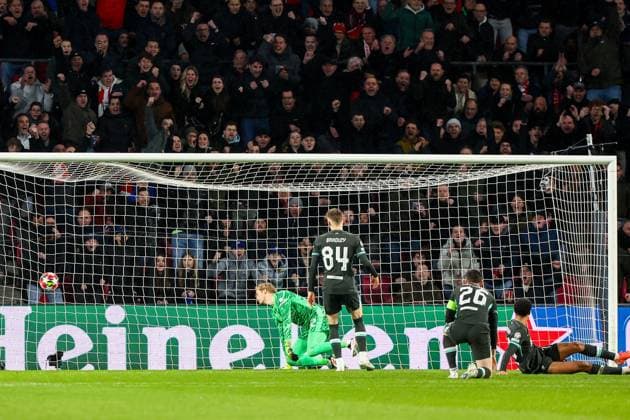 EINDHOVEN, 29-01-2025, Philips Stadium, UEFA Champions League season 2024 25, match between PSV and Liverpool, PSV player Johan Bakayoko scores the 1-1 PSV - Liverpool  x27613501x Copyright: